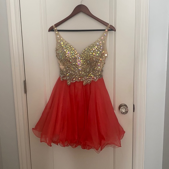 Dresses & Skirts - Coral bottom with beaded top only worn once